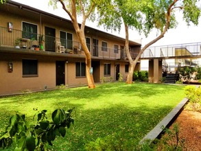 Modern Quarters in Phoenix, AZ - Building Photo - Building Photo