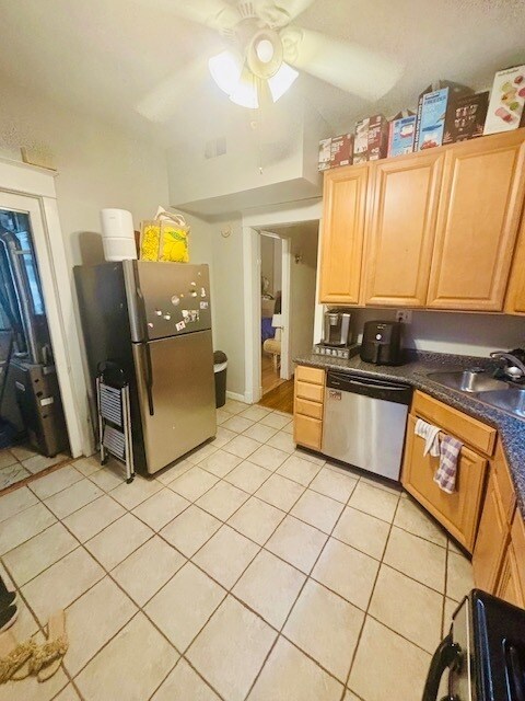 1640 W Melrose St in Chicago, IL - Building Photo - Building Photo