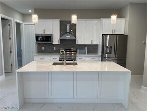 725 Monterey Ave in Cape Coral, FL - Building Photo - Building Photo