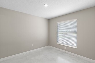 925 E Clifford Ave in Eustis, FL - Building Photo - Building Photo