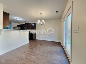 7141 Lawgiver Cir in Corryton, TN - Foto de edificio - Building Photo