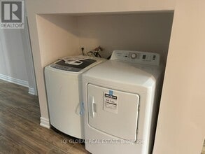 29 Nobbs Dr in Ajax, ON - Building Photo - Building Photo