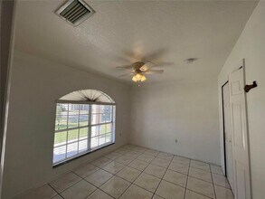 2807 Palm Isle Wy in Orlando, FL - Building Photo - Building Photo