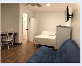 2818 W San Isidro St in Tampa, FL - Building Photo - Building Photo