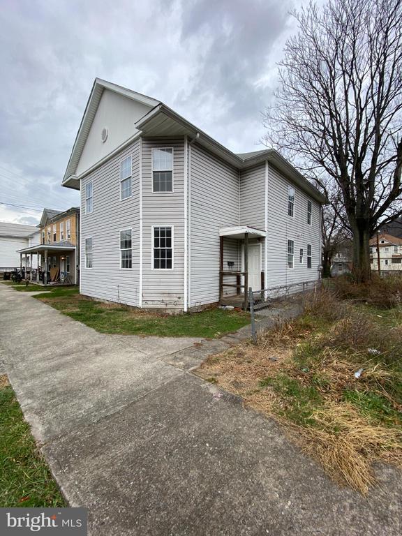 175 Mozelle St in Keyser, WV - Building Photo - Building Photo