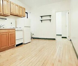 328 E 14th St in New York, NY - Foto de edificio - Building Photo