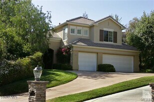 2563 Littlefield Ct in Thousand Oaks, CA - Building Photo