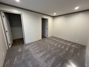 14566 Red Bud Trail N in Buchanan, MI - Building Photo - Building Photo