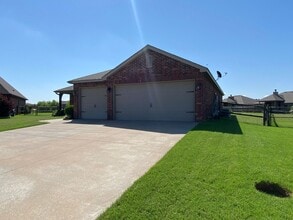 26772 E 142nd Pl S in Coweta, OK - Building Photo - Building Photo