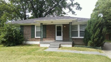 3105 Tara Gale Dr in Louisville, KY - Building Photo - Building Photo