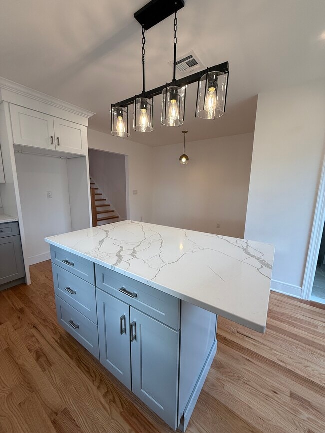 370 Semel Ave, Unit A in Garfield, NJ - Foto de edificio - Building Photo