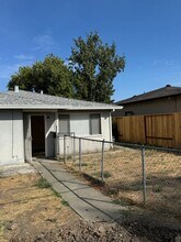 5901 Dewey Blvd in Sacramento, CA - Building Photo - Building Photo