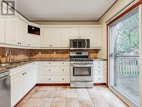 57 Kenwood Ave in Toronto, ON - Building Photo - Building Photo