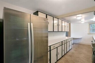 2150 Lenox Rd NE in Atlanta, GA - Building Photo - Building Photo