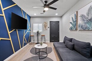 4117 W Virginia Ave in Phoenix, AZ - Building Photo