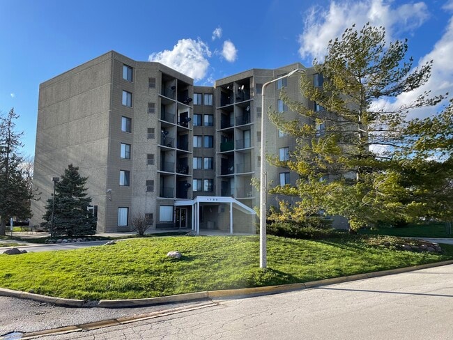 property at 1750 N Marywood Ave