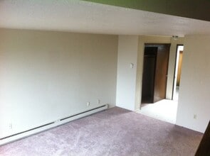 231 S Lafayette Ave in Bremerton, WA - Building Photo - Building Photo