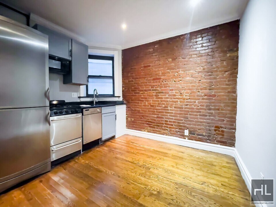 East 23rd Street in New York, NY - Building Photo