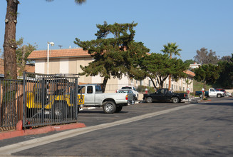 Rancho Vista Apartments in Chula Vista, CA - Building Photo - Building Photo