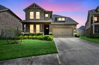 10054 Black Maple Dr in Shenandoah, TX - Building Photo - Building Photo