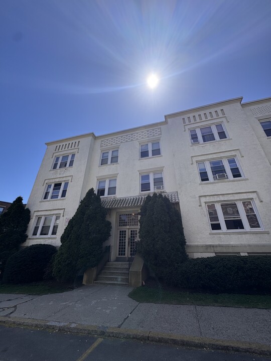 6 Radcliffe Rd, Unit 1 in Boston, MA - Building Photo
