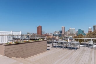 Harbor Hill Apartments in Baltimore, MD - Foto de edificio - Building Photo