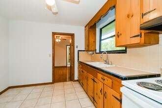 4 Magnolia St in Covington, GA - Building Photo - Building Photo