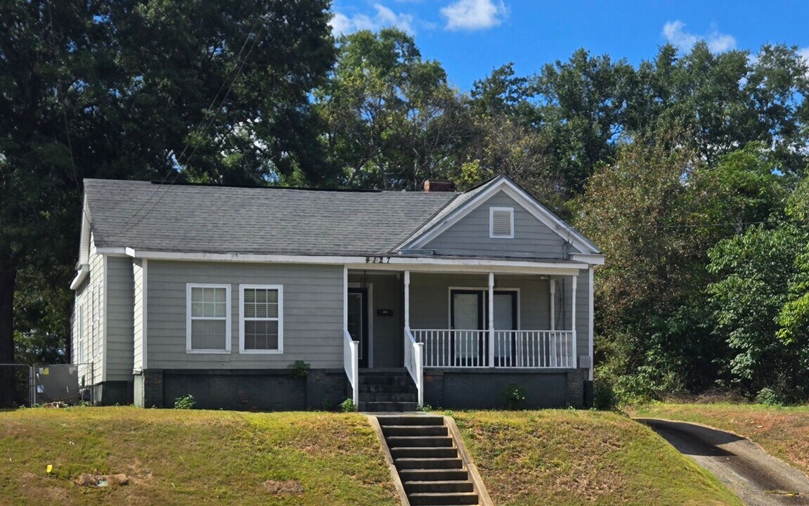 4127 2nd Ave in Columbus, GA - Building Photo