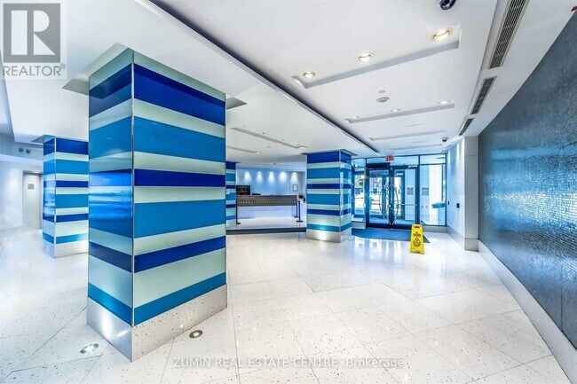 600 Fleet St in Toronto, ON - Building Photo - Building Photo