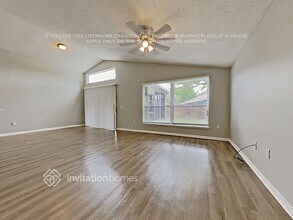 13702 Hawkeye Dr in Orlando, FL - Building Photo - Building Photo