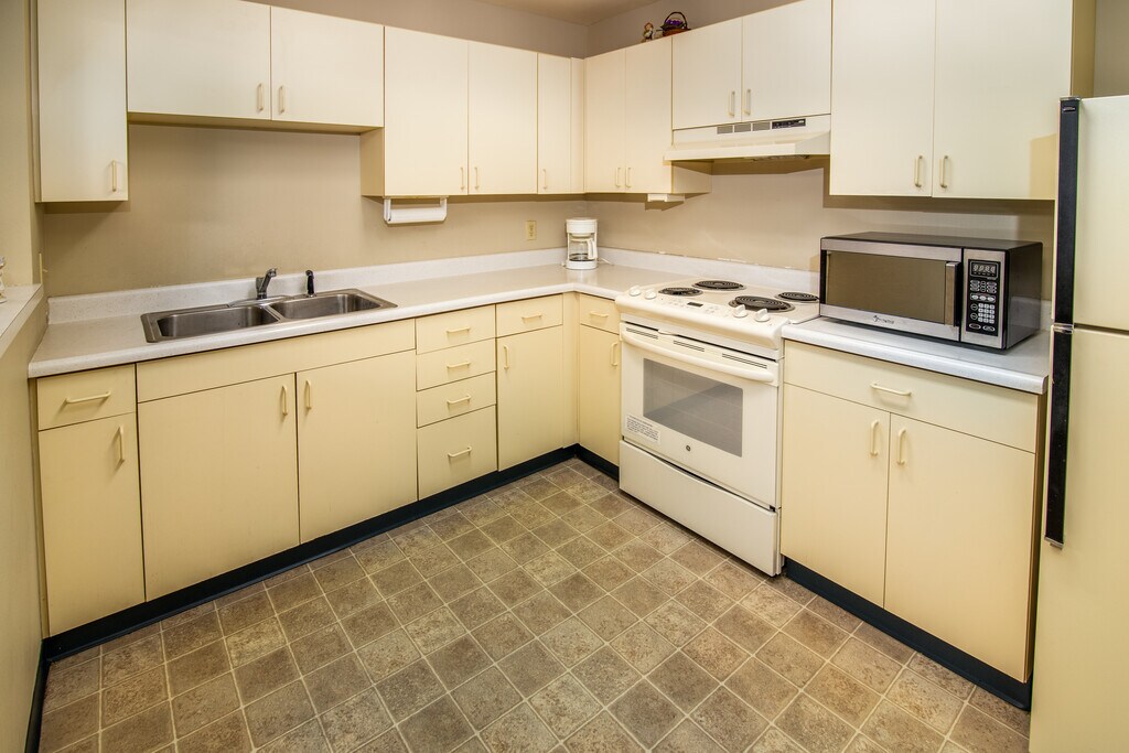 Applewood Senior Apartments III in Dubuque, IA