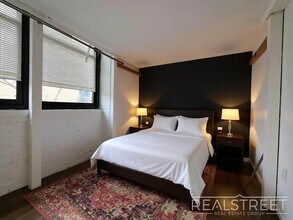 Hart St in Brooklyn, NY - Building Photo - Building Photo