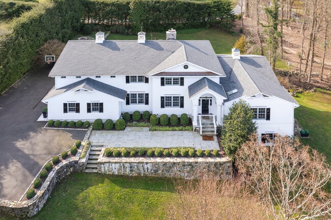 property at 17 Rustic View Rd