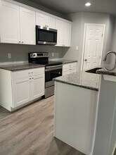 1303 N Dover Ave in Lubbock, TX - Building Photo - Building Photo