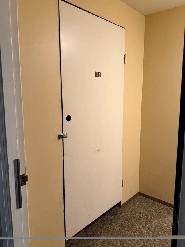 4561 Lake Washington Blvd NE in Kirkland, WA - Building Photo - Building Photo