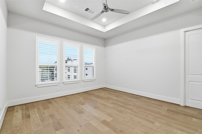 property at 1236 W 21st St