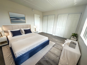 West Palm Lane Apartments in West Palm Beach, FL - Foto de edificio - Building Photo