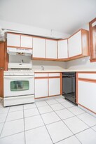 1318 W Foster Ave in Chicago, IL - Building Photo