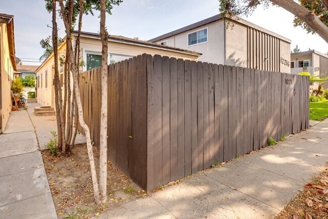 12210 Culver Blvd in Los Angeles, CA - Building Photo - Building Photo