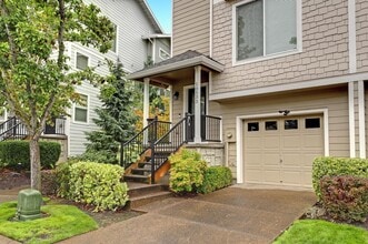 10533 NE Avery Way in Hillsboro, OR - Building Photo - Building Photo