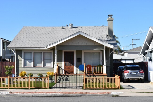 1512 Monroe Ave in San Diego, CA - Building Photo - Building Photo