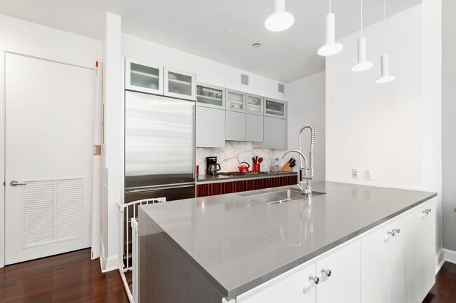 243 W 60th St in New York, NY - Building Photo - Building Photo