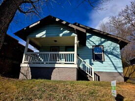 12 E Chestnut St in Asheville, NC - Building Photo
