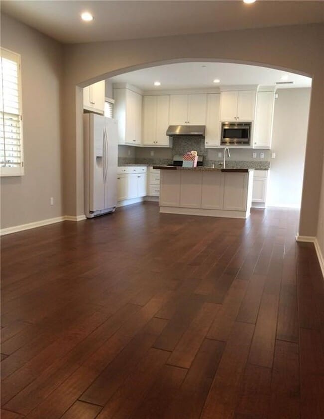 105 Strawberry Grove in Irvine, CA - Building Photo - Building Photo