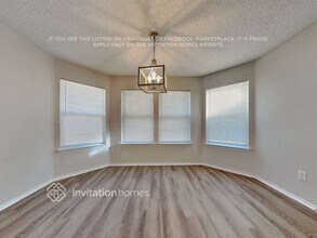 343 McMurtry Dr in Arlington, TX - Foto de edificio - Building Photo