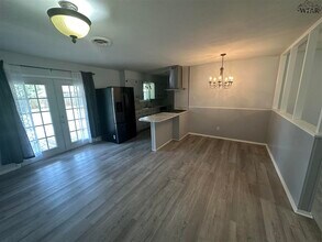 4600 Sierra Madre Dr in Wichita Falls, TX - Foto de edificio - Building Photo