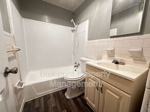 450 4th Thomas St in Birmingham, AL - Building Photo - Building Photo