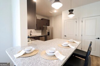 300 Hwy 81 in Mcdonough, GA - Building Photo - Building Photo