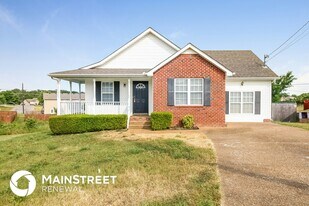 7121 Beard Ct in La Vergne, TN - Building Photo