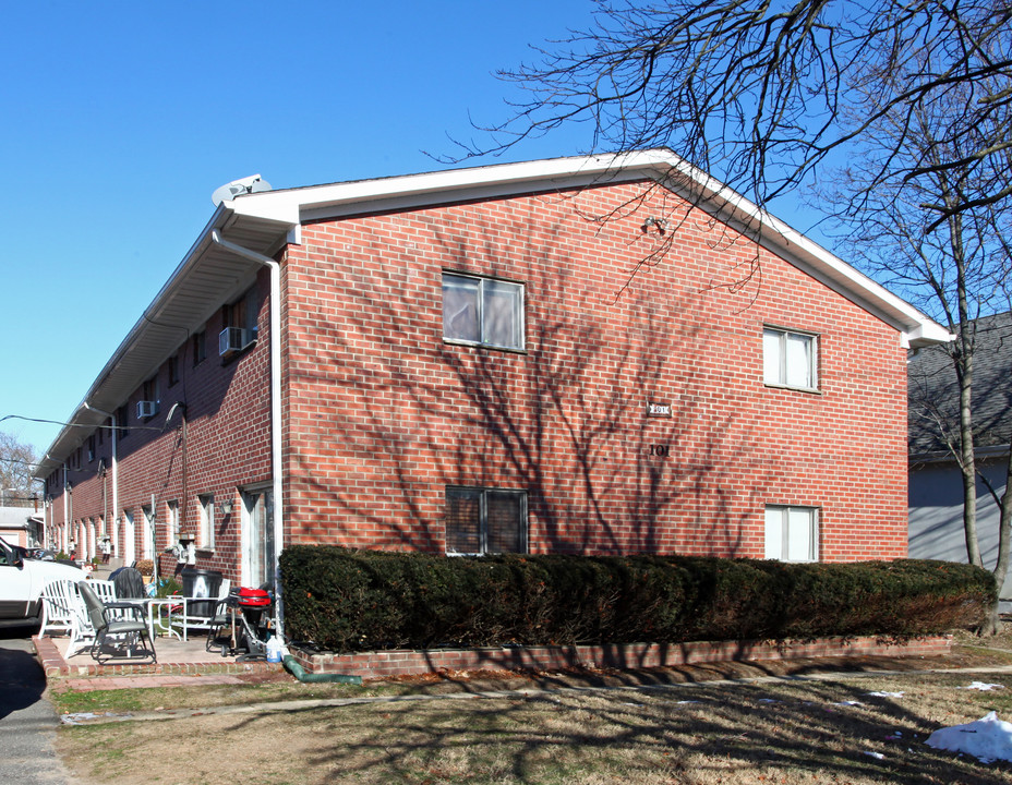 101 Avery Ave in Long Branch, NJ - Building Photo